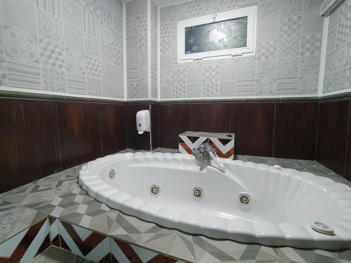 Economic Double Room Spa Bath